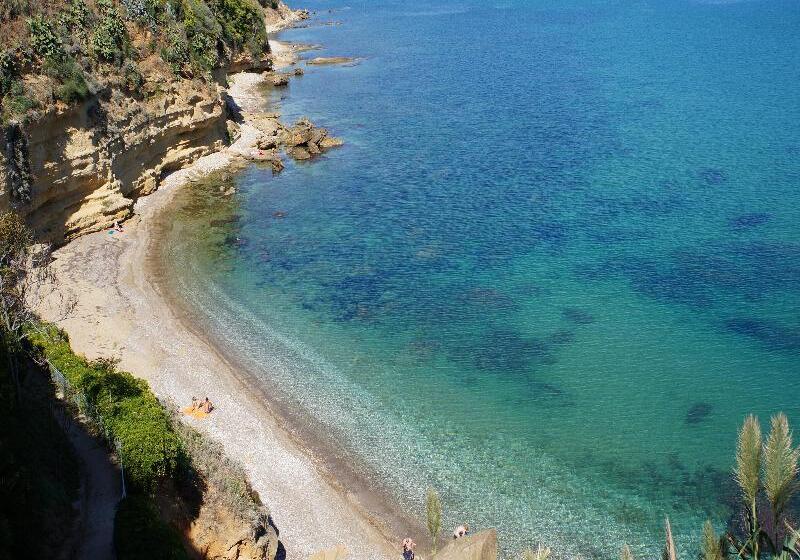 هتل Punta Nord Est
