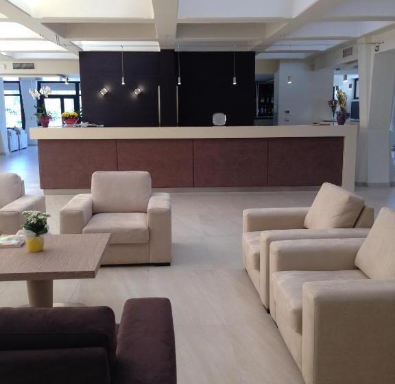 هتل Residence Holiday