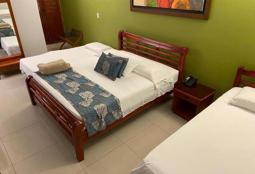 هتل Sanfrancisco De Asis