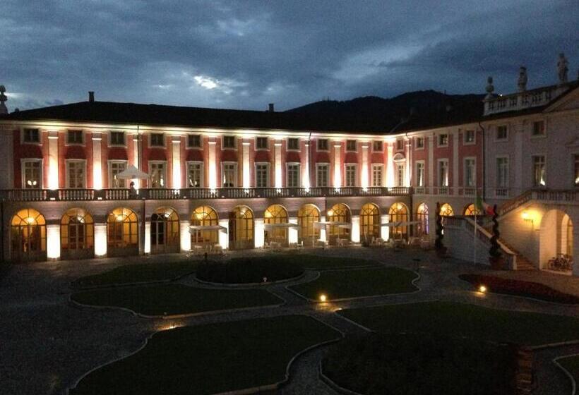هتل Villa Fenaroli Palace