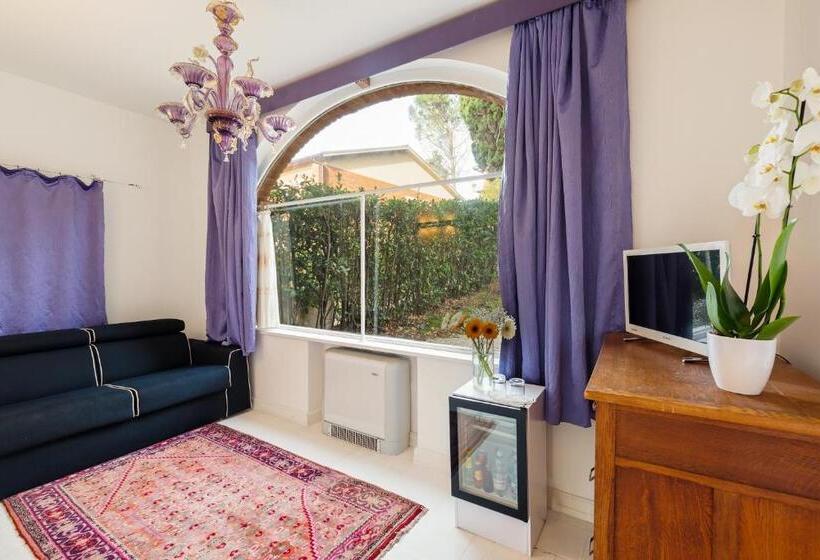 هتل Villa Pambuffetti