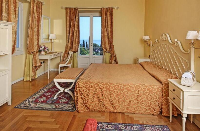 هتل Villa Sofia