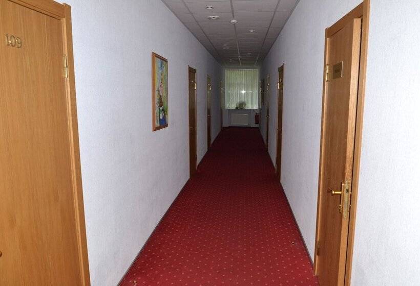 هتل Vilmaja