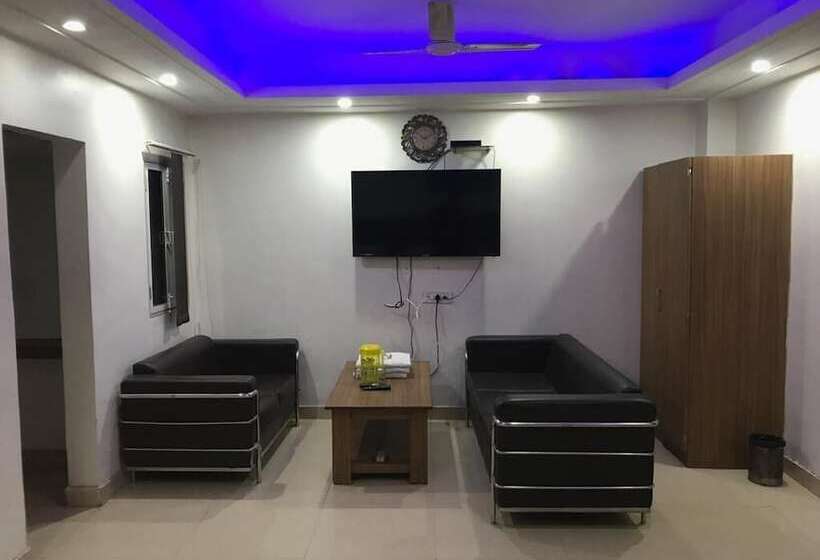 Adb Rooms Hotel Ashiana