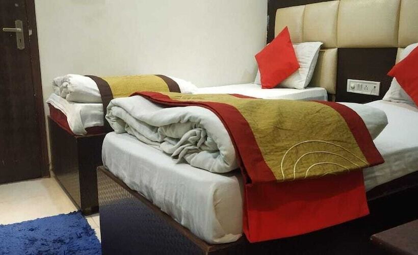 Adb Rooms Hotel Ashiana