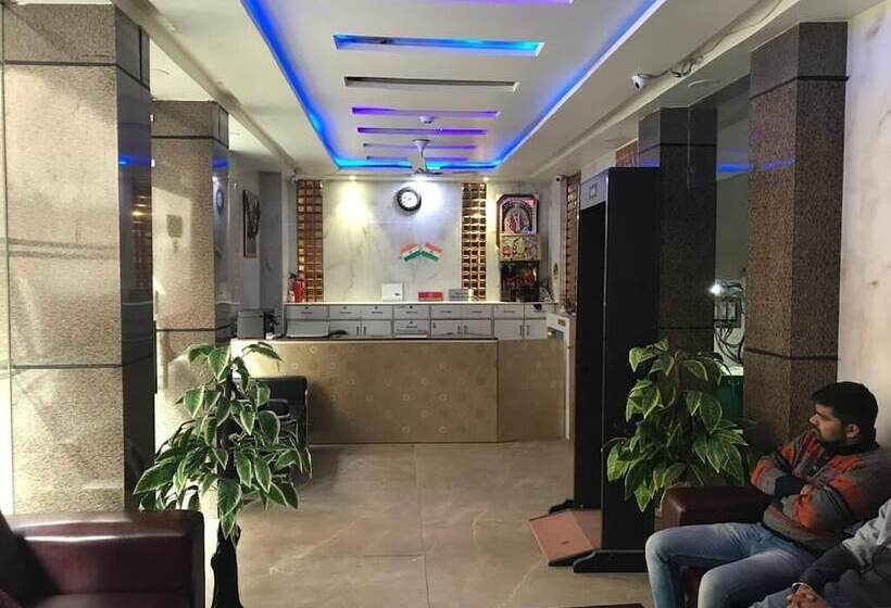 Adb Rooms Hotel Ashiana
