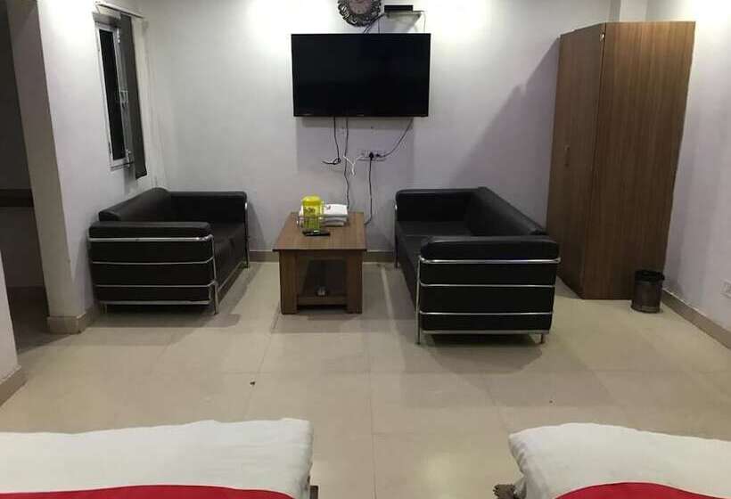 Adb Rooms Hotel Ashiana