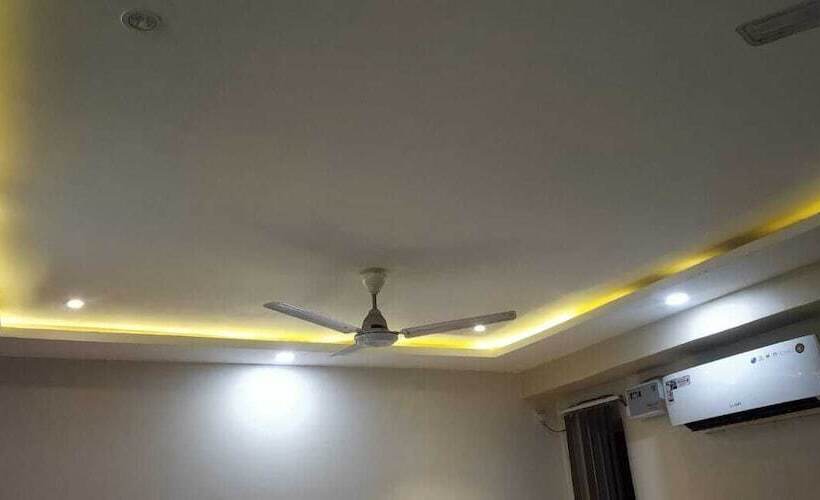 Adb Rooms Hotel Ashiana