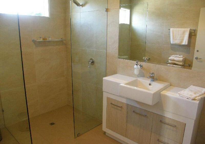 هتل Captain S At The Bay