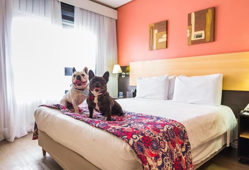 호텔 Comfort Porto Alegre