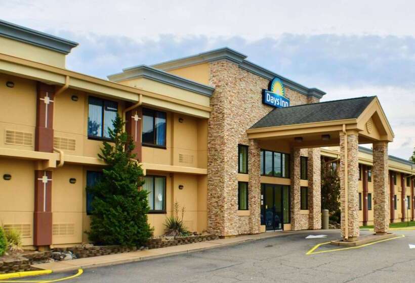 בית מלון כפרי Days Inn By Wyndham Wayne