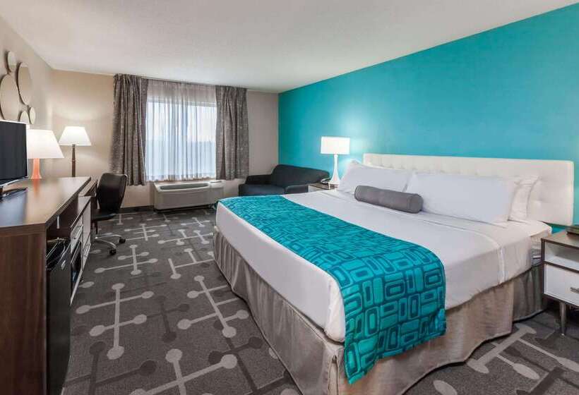 هتل Howard Johnson By Wyndham Romulus Detroit Metro Airport