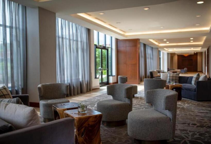 هتل Hyatt Regency Coralville