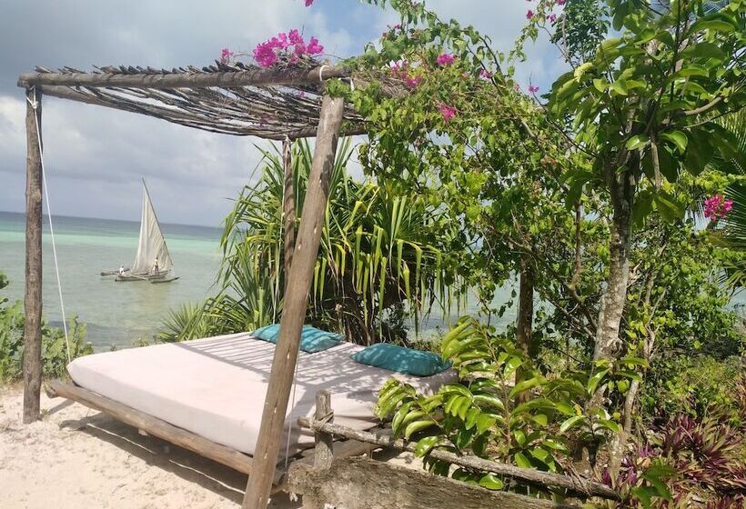 هتل Karamba Eco Boutique