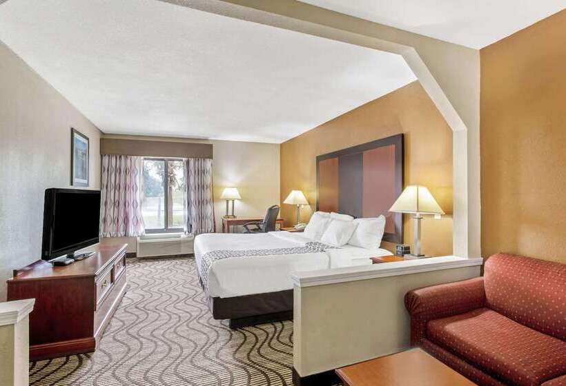 هتل Baymont By Wyndham Moss Point