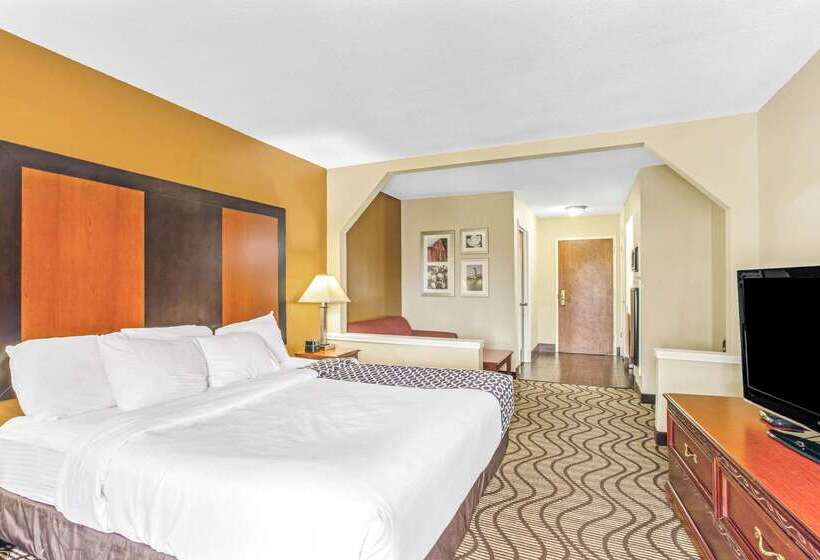 هتل Baymont By Wyndham Moss Point