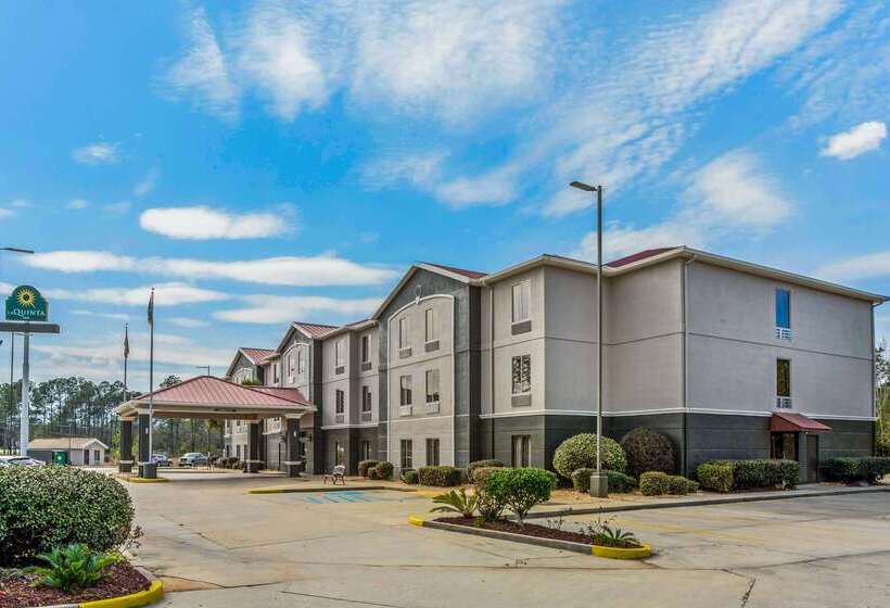 هتل Baymont By Wyndham Moss Point