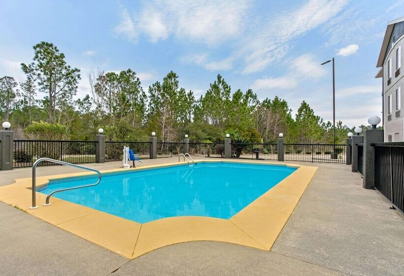 هتل Baymont By Wyndham Moss Point