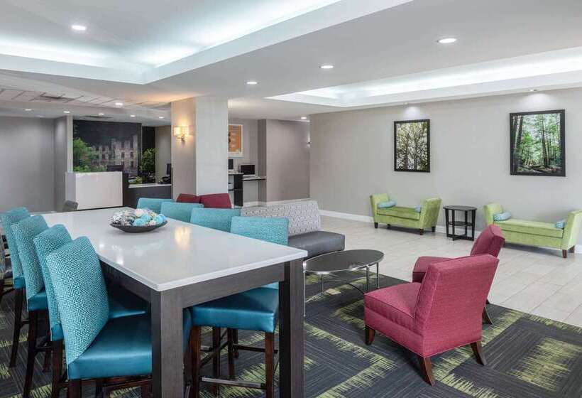 هتل La Quinta By Wyndham Atlanta Douglasville