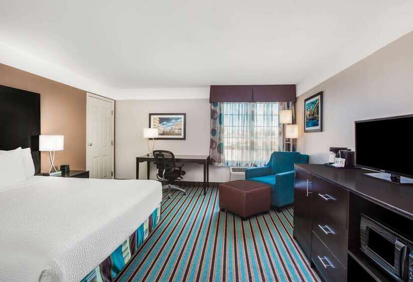 בית מלון כפרי La Quinta By Wyndham Bakersfield North