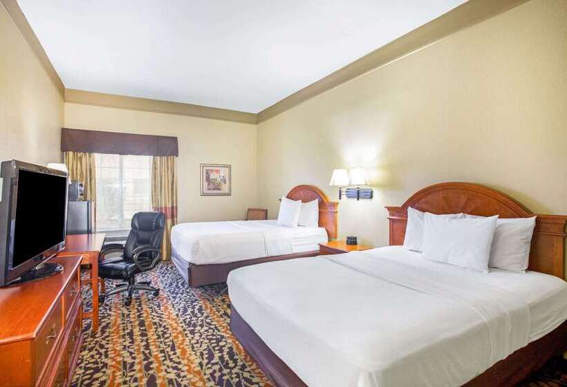 Hotel La Quinta Inn & Suites By Wyndham Belton  Temple South