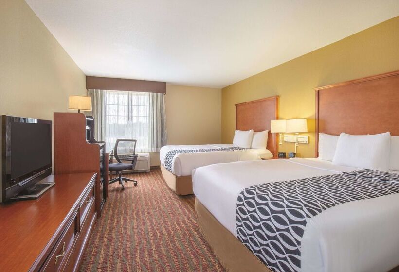 هتل La Quinta By Wyndham Bentonville