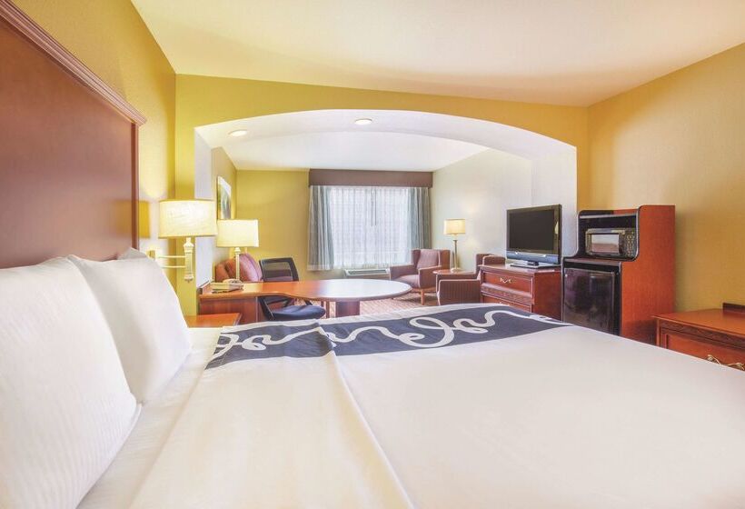 هتل La Quinta By Wyndham Bentonville