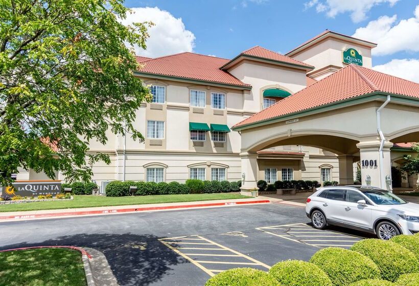 هتل La Quinta By Wyndham Bentonville