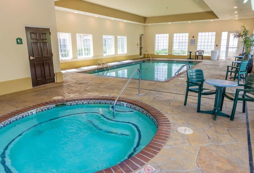 هتل La Quinta By Wyndham Bentonville