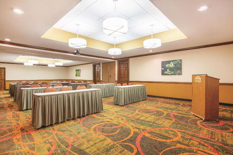 هتل La Quinta By Wyndham Bentonville