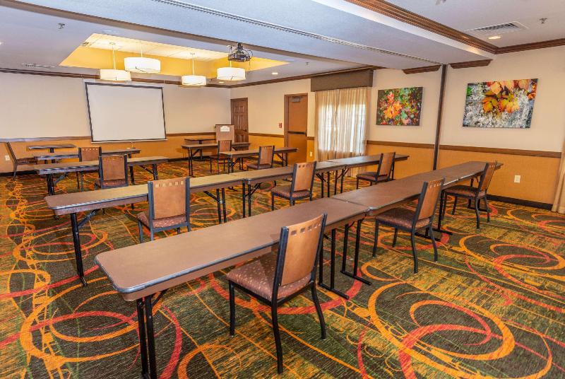 هتل La Quinta By Wyndham Bentonville