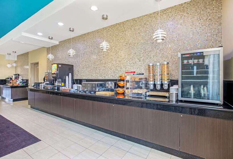 בית מלון כפרי La Quinta By Wyndham Corpus Christi Airport