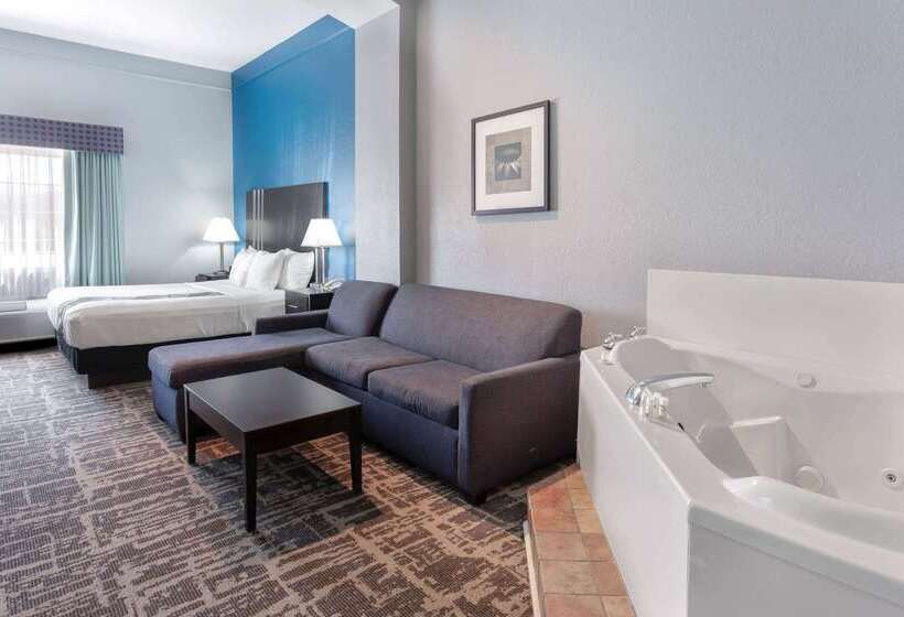 هتل La Quinta By Wyndham Kerrville