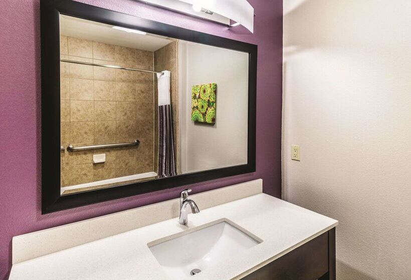 هتل La Quinta By Wyndham Mission At West Mcallen