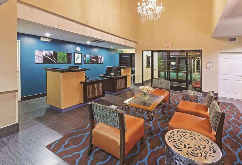 هتل La Quinta By Wyndham Pasadena