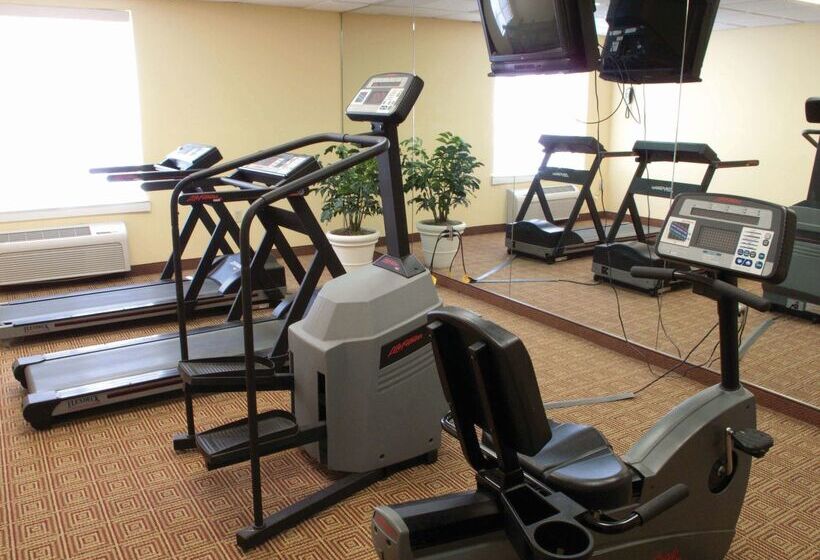 Отель La Quinta Inn & Suites By Wyndham Sawgrass