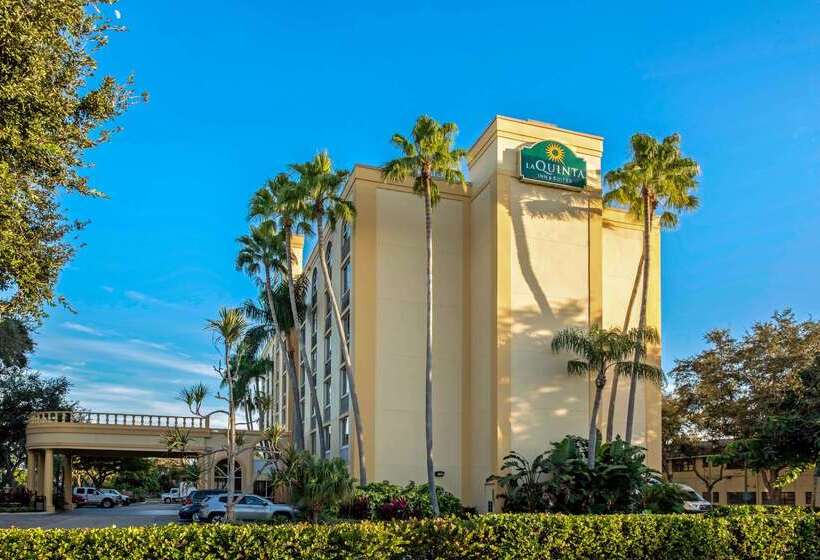 בית מלון כפרי La Quinta Inn & Suites By Wyndham West Palm Beach Airport