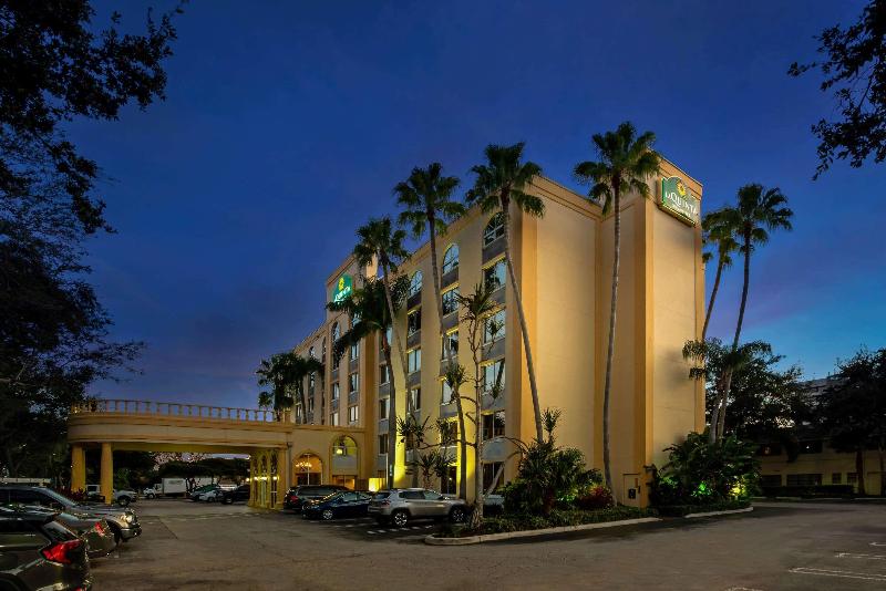 בית מלון כפרי La Quinta By Wyndham West Palm Beach Airport