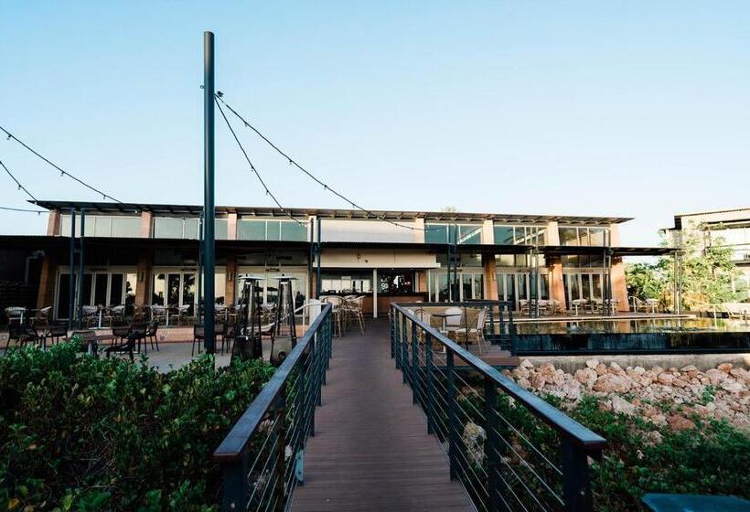 هتل Mantarays Ningaloo Beach Resort