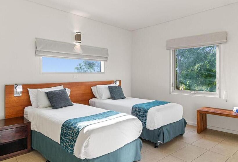 هتل Mantarays Ningaloo Beach Resort