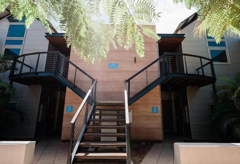 هتل Mantarays Ningaloo Beach Resort