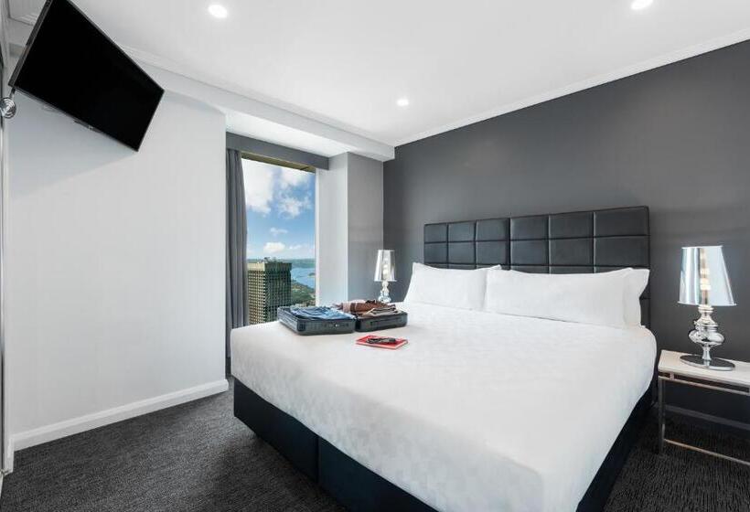 هتل Meriton Suites World Tower, Sydney