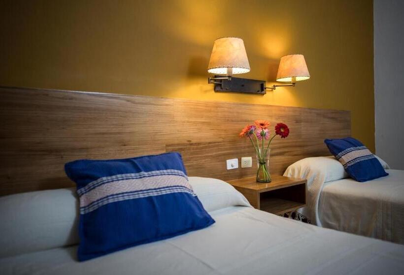 هتل Parador San Agustin