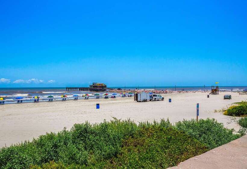 هتل Quality Inn & Suites Galveston   Beachfront