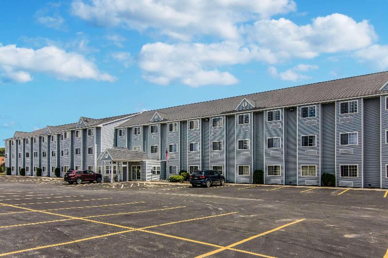 ホテル Quality Inn & Suites Grove Cityoutlet Mall