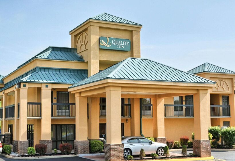 בית מלון כפרי Quality Inn Thornburg