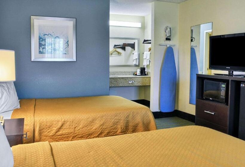 בית מלון כפרי Quality Inn Thornburg
