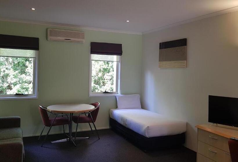 酒店 Red Bridge Motor Inn