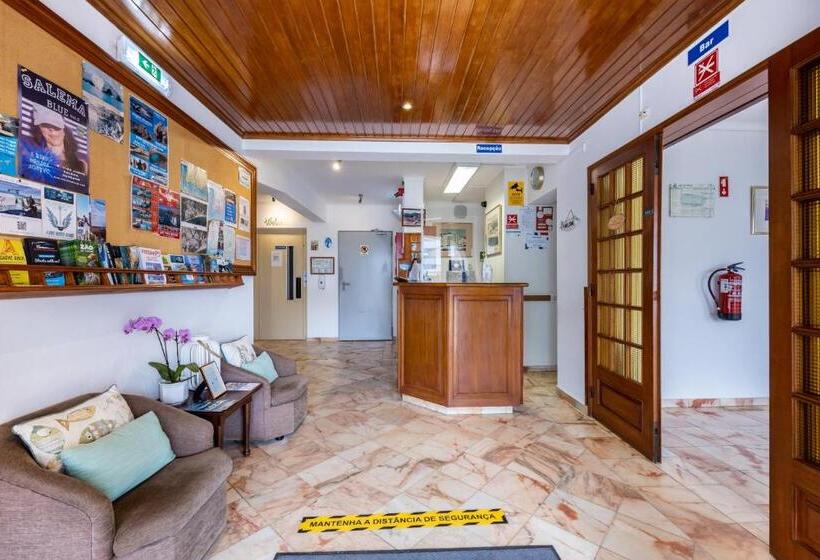 ホテル Residencial Salema