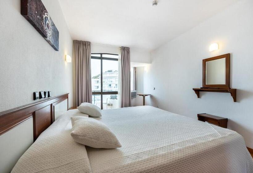 ホテル Residencial Salema